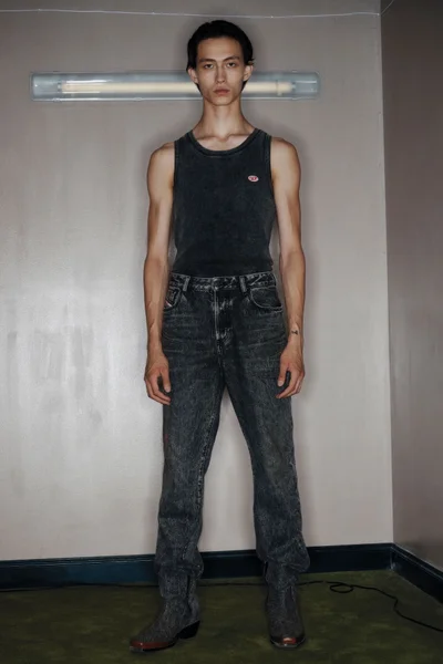 Look 3